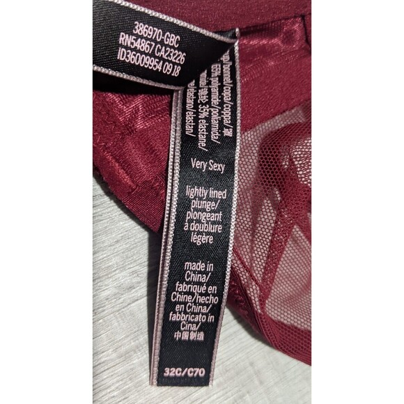 Victoria's Secret Bra Very Sexy Lightly Lined Plunge 32C Purple Racerback - Picture 3 of 6